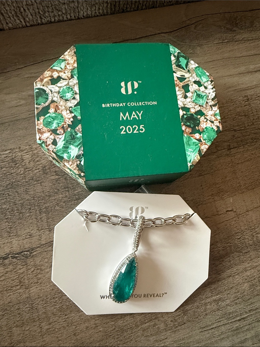 bp Silver-Chain Teardrop Necklace with Green Stone